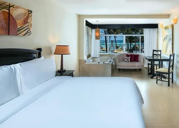 Hidden Au Naturel Adults Only, & Inclusive 5*