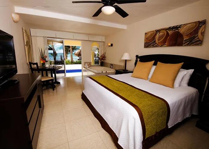 Hidden Au Naturel Adults Only, & Inclusive 5*